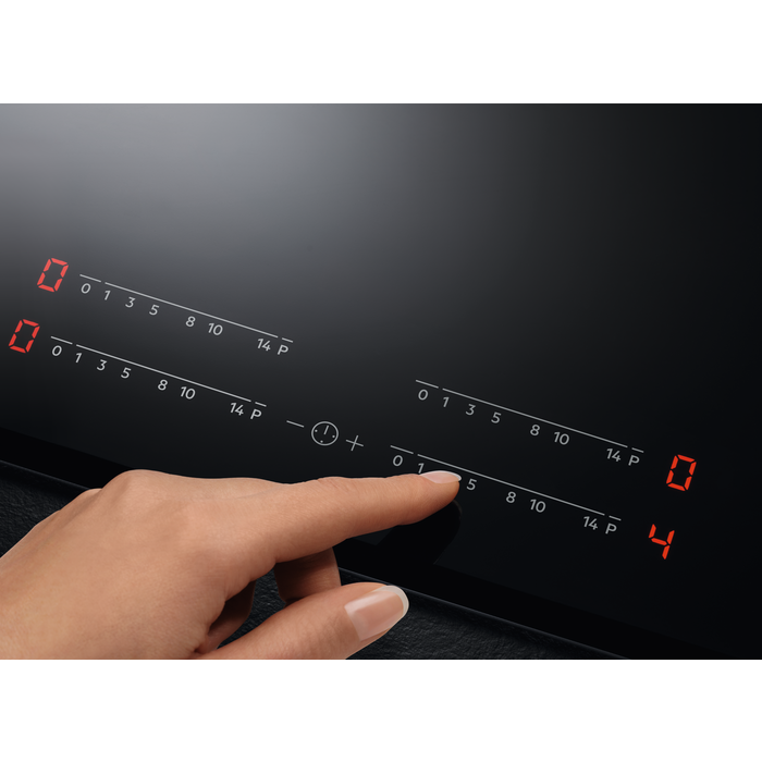 Intuitive Bedienung: Touch-Control-Bedienung für einfache und präzise Steuerung der Kochzonen.