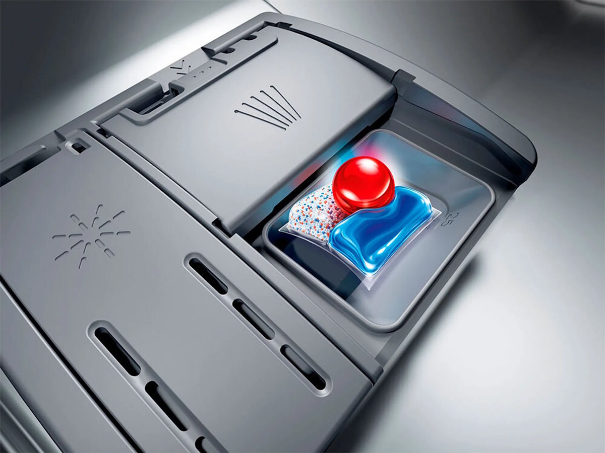 Close-up of the Zeolite drying system in the Bosch SMV8YCX02E for energy-efficient drying, even of plastic dishes.