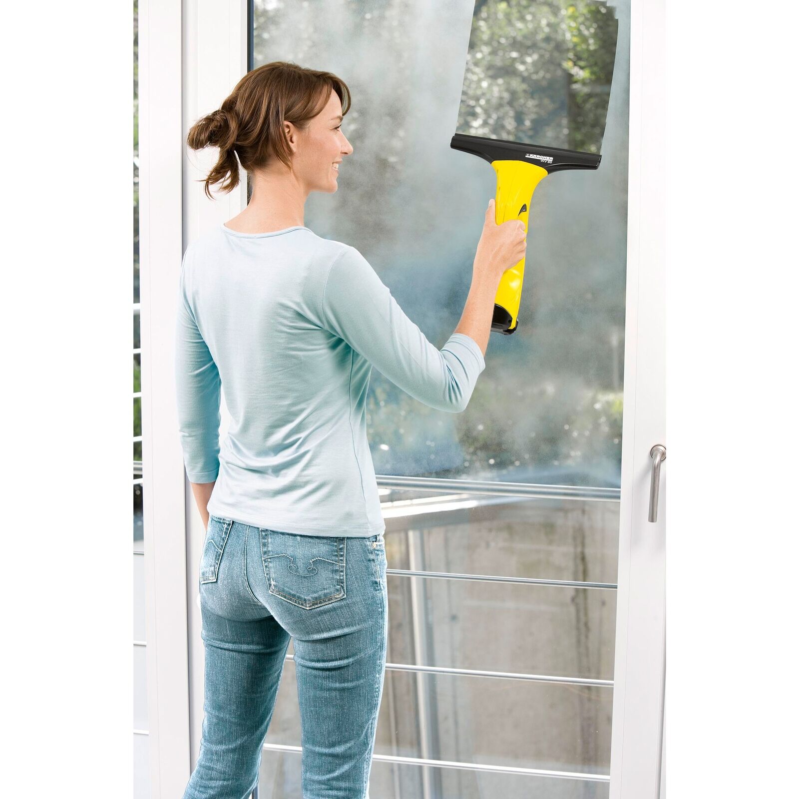 Kärcher window vacuum cordless WV Classic 1.633-169.0 - Innovative water suction for streak-free results