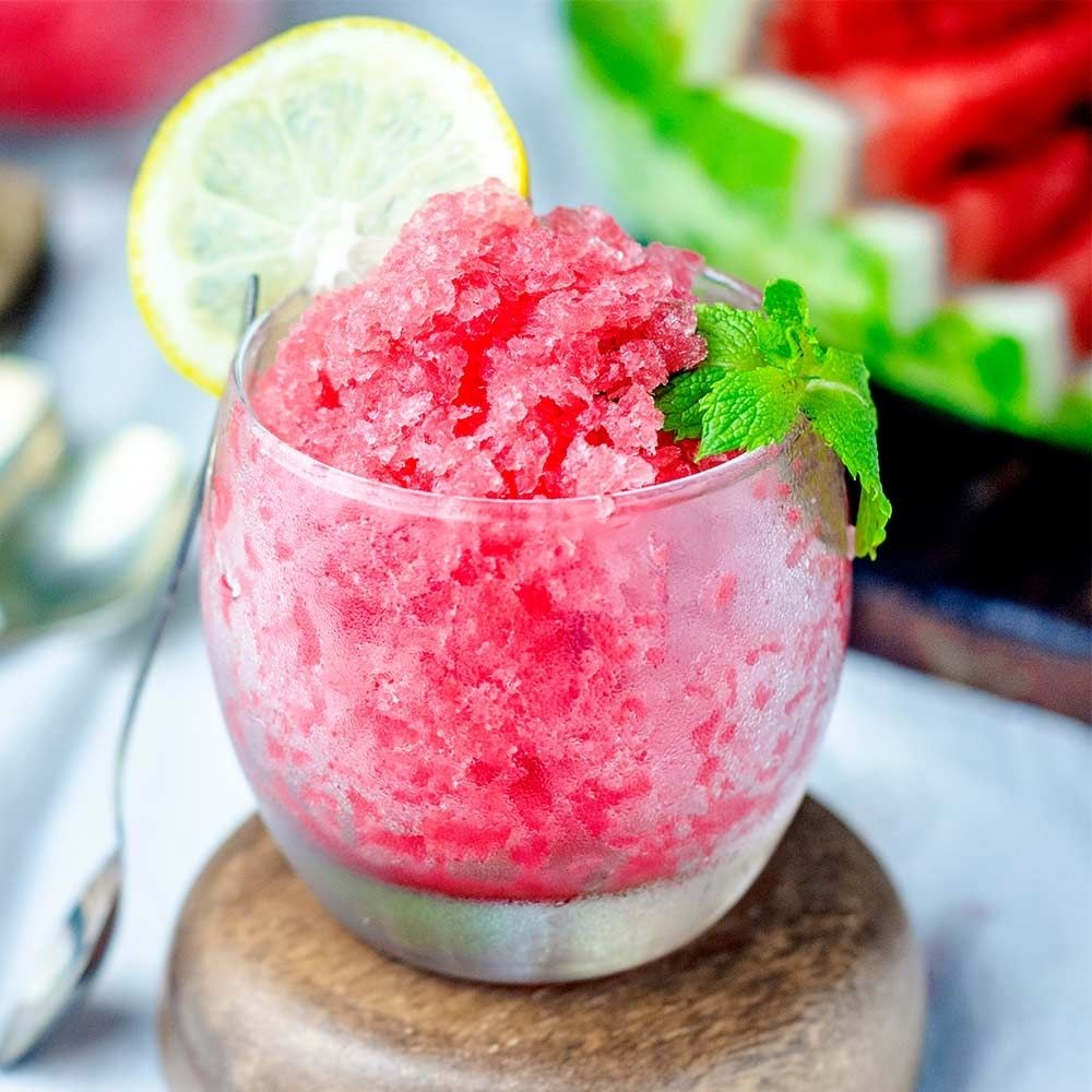 Gastroback Design Ice Shaver – example of a served ice creation