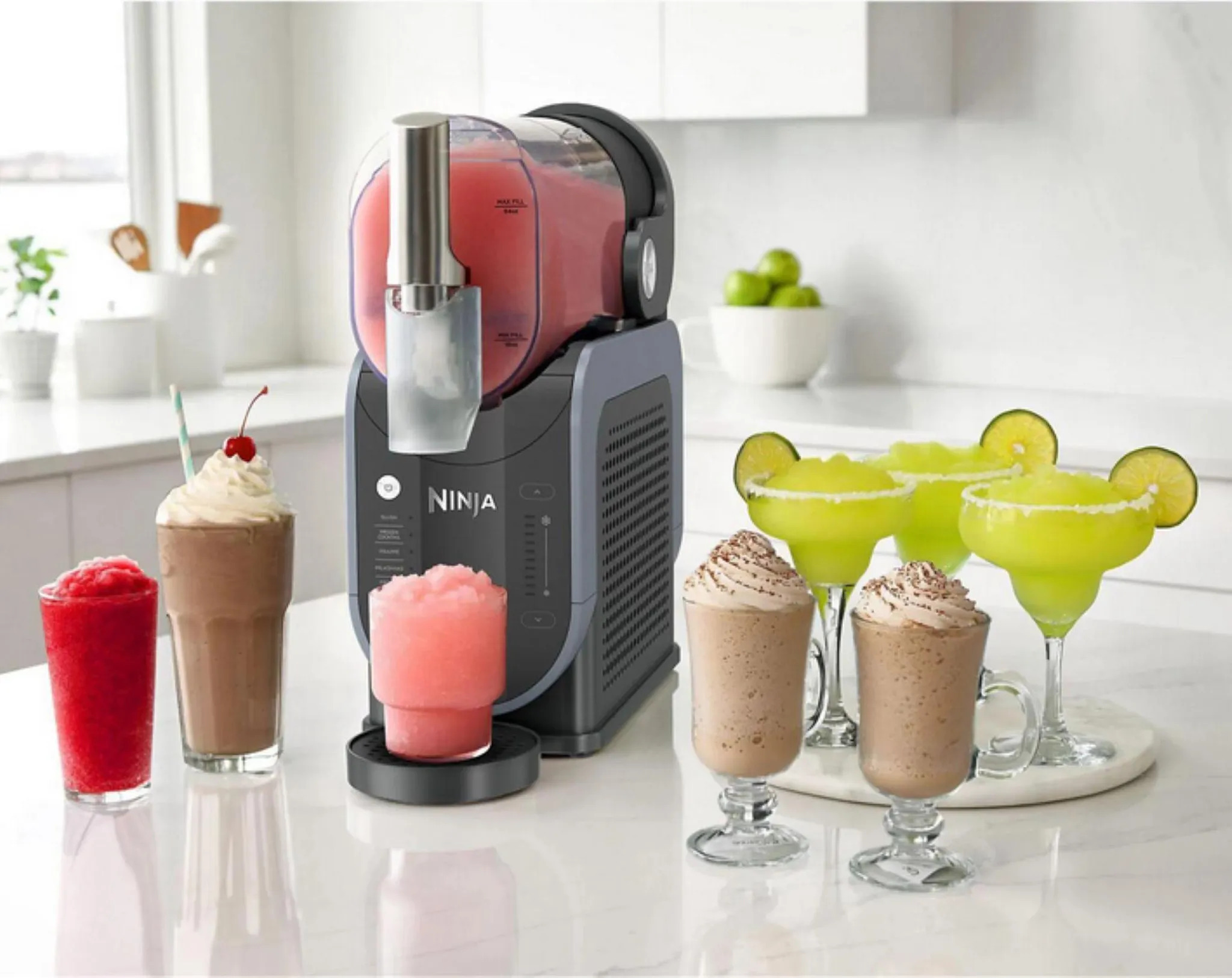 NINJA SLUSHi FS301EU preparing slush, frozen cocktails, milkshakes, and frappés