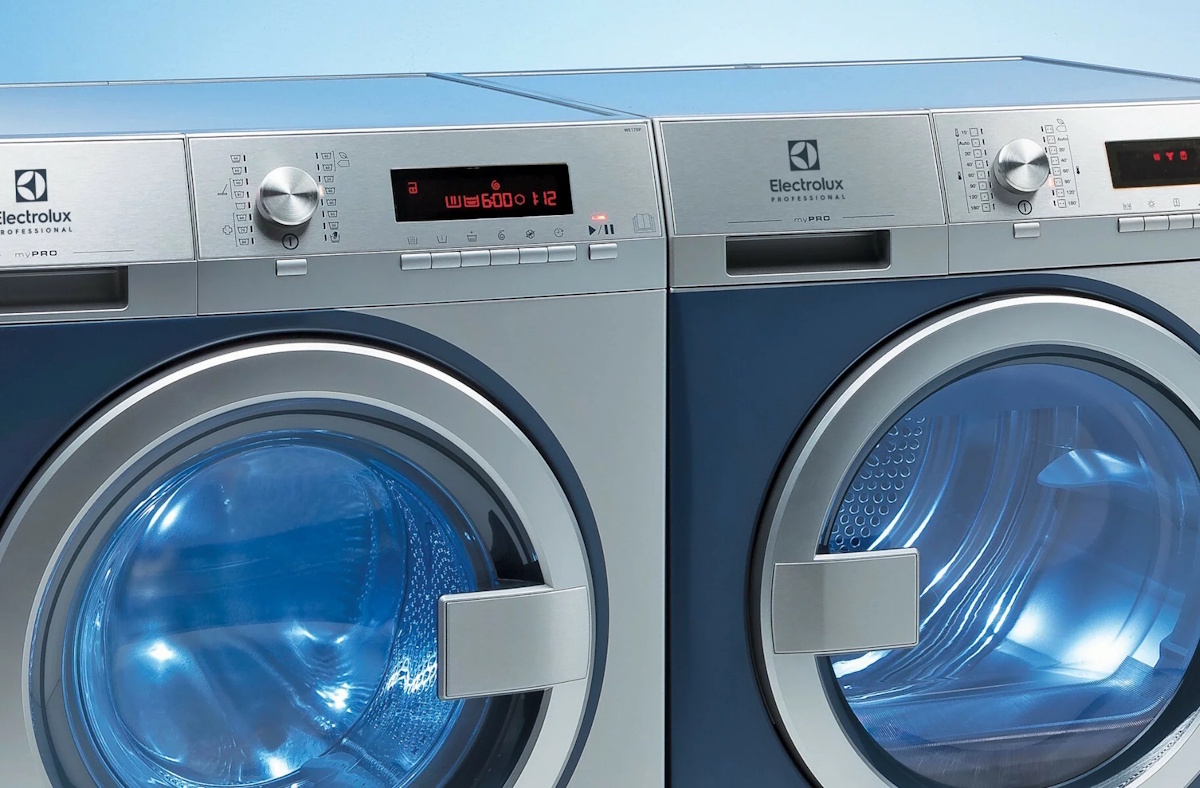 Detailed view of the easily accessible lint filter for simple maintenance